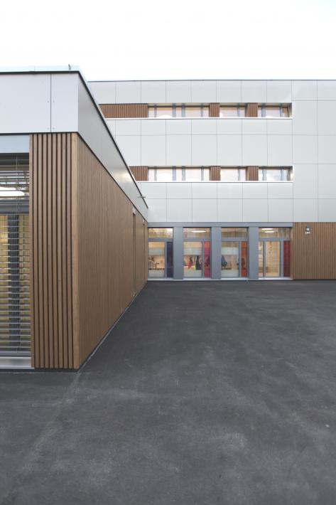 Münsingen, Schulhaus Schlossmatt Prisma