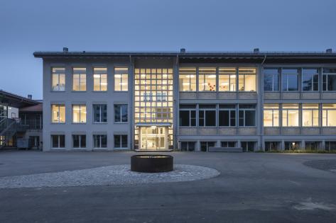 Schulhaus Stegmatt, Lyss