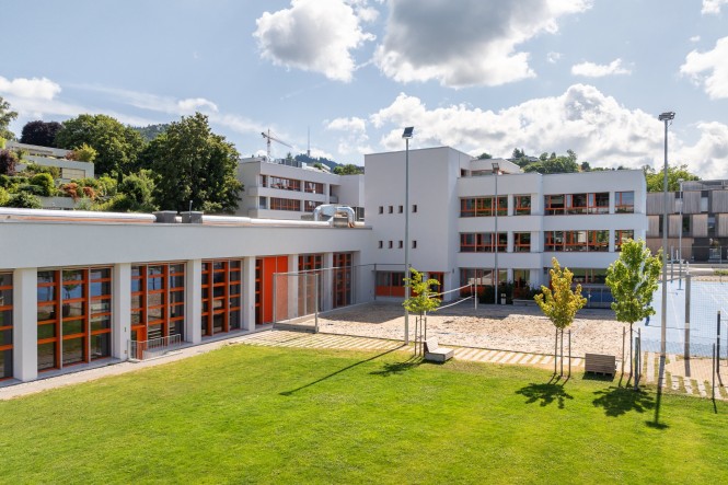 Bolligen, Schulhaus Eisengasse