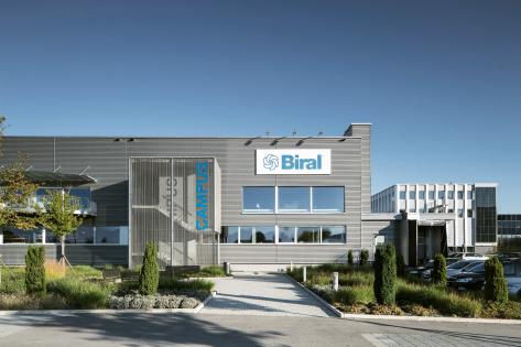 Münsingen, Verwaltungsgebäude Biral