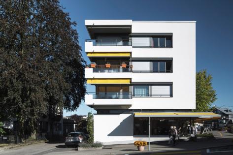 Münsingen, Mehrfamilienhaus Bahnhofstrasse