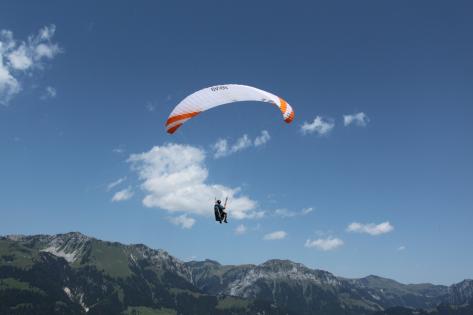 Büroausflug, Gleitschirm, H+R Architekten 